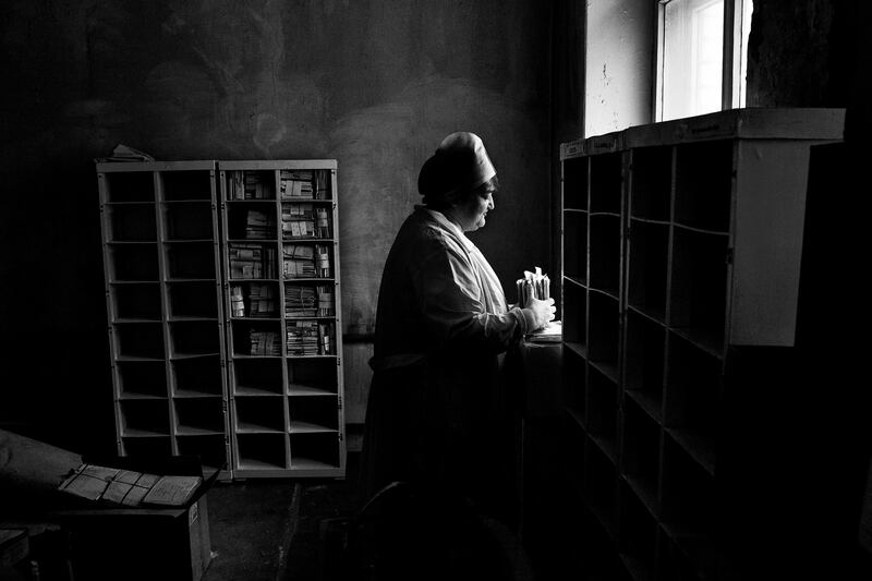 galleries/2013/07/01/inside-russia-s-hospitals-of-last-resort-photos/130628-friedman-hospital01_c62ce7