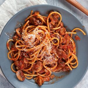 180829-rothbaum-pasta-sauce-tease_bmi2wg