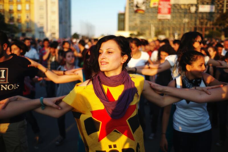 galleries/2013/06/12/istanbul-youth-in-revolt-photos/130610-turkey2_ldt1xf