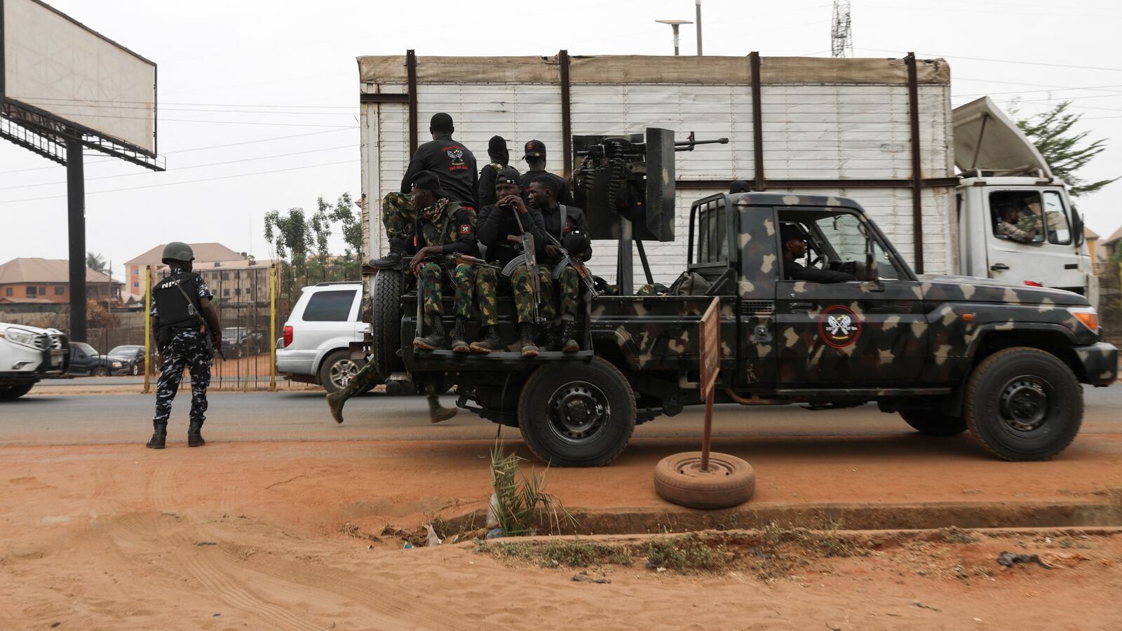 Armed Nigerian army officers are pictured outside the Central Bank of Nigeria (CBN), ahead of Nigeria's Presidential election, in Awka, Anambra state, Nigeria February 24, 2023.