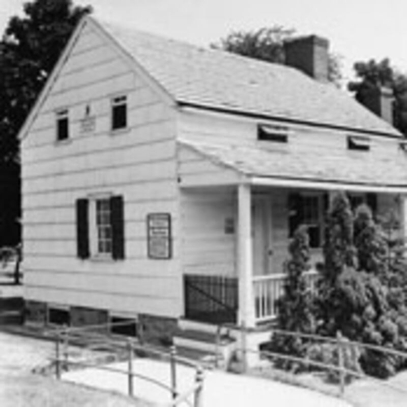 articles/2010/07/15/inception-school-of-seven-bells-and-writers-house-yes-list-picks/writers-homes_tdja9t