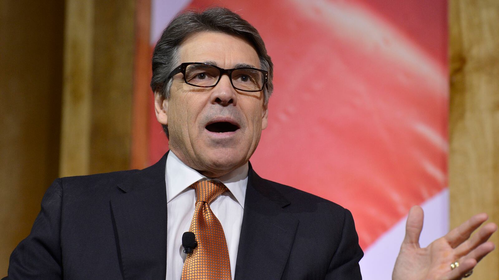 cheats/2014/06/12/rick-perry-compares-alcoholism-homosexuality/140612-rick-perry-cheat_lg2gm0