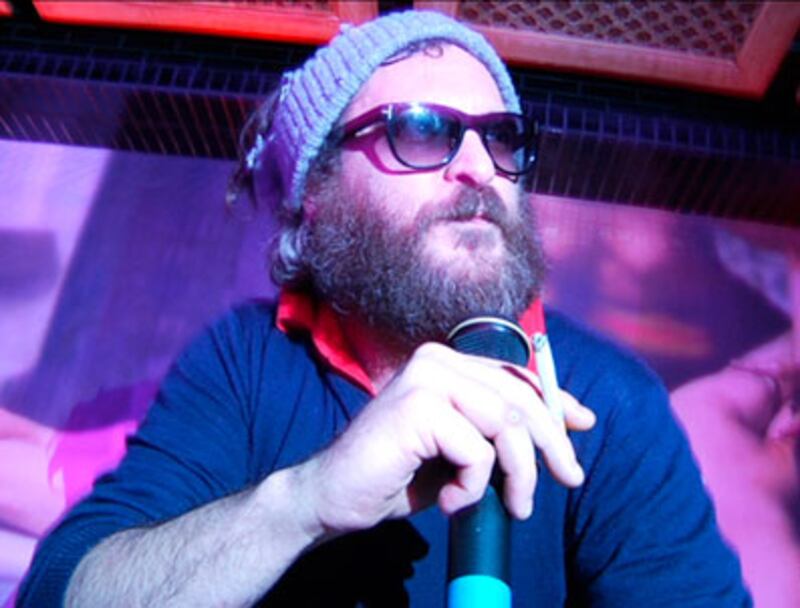 articles/2010/09/08/joaquin-phoenix-documentary-im-still-here-a-strange-trip/piccalo-im-still-here_nmamgu