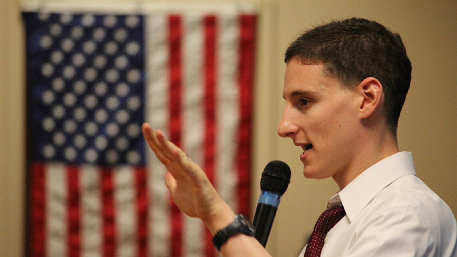 articles/2012/10/02/josh-mandel-s-homecourt-disadvantage/mandel-flag-openz_llmbeu