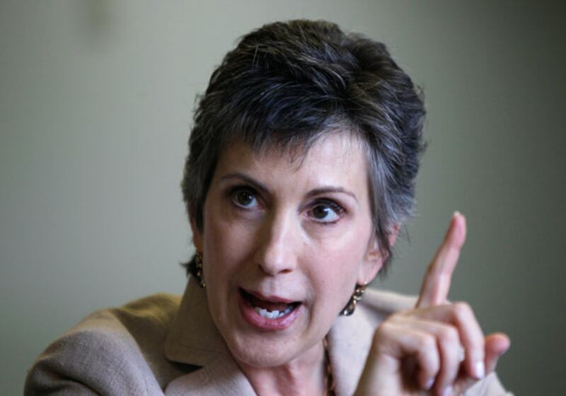 galleries/2010/07/08/13-energy-saboteurs/climate-change-offenders---fiorina_jzkpzd