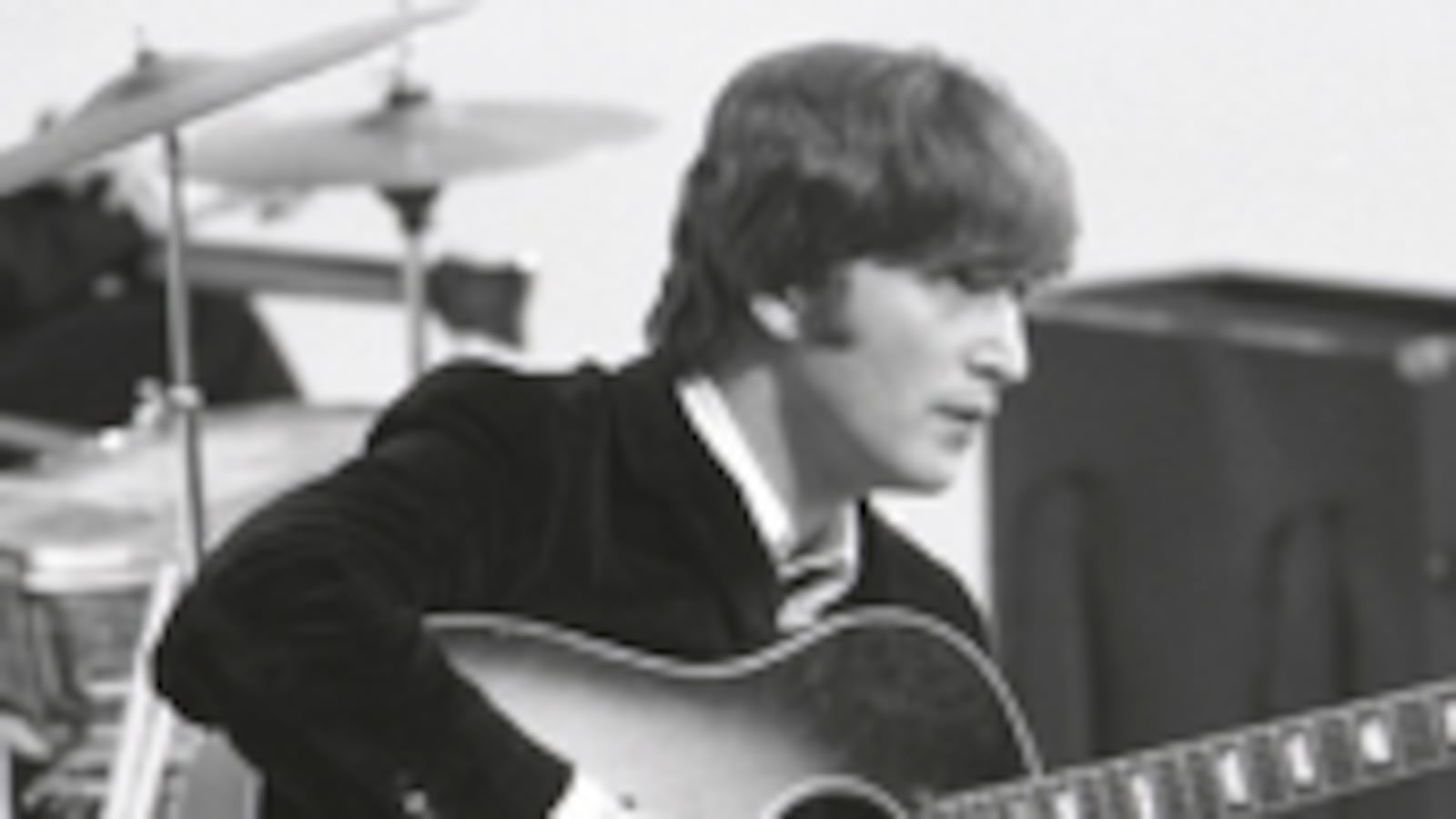 articles/2010/10/08/harvey-weinstein-and-martin-lewis-honor-john-lennon/weinstein-nowhere-boy_132302_ymsznz