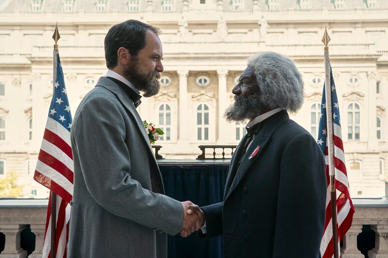 (L-R) Michael Shannon as James Garfield and Vondie Curtis-Hall as Frederick Douglass in Death By Lightning.