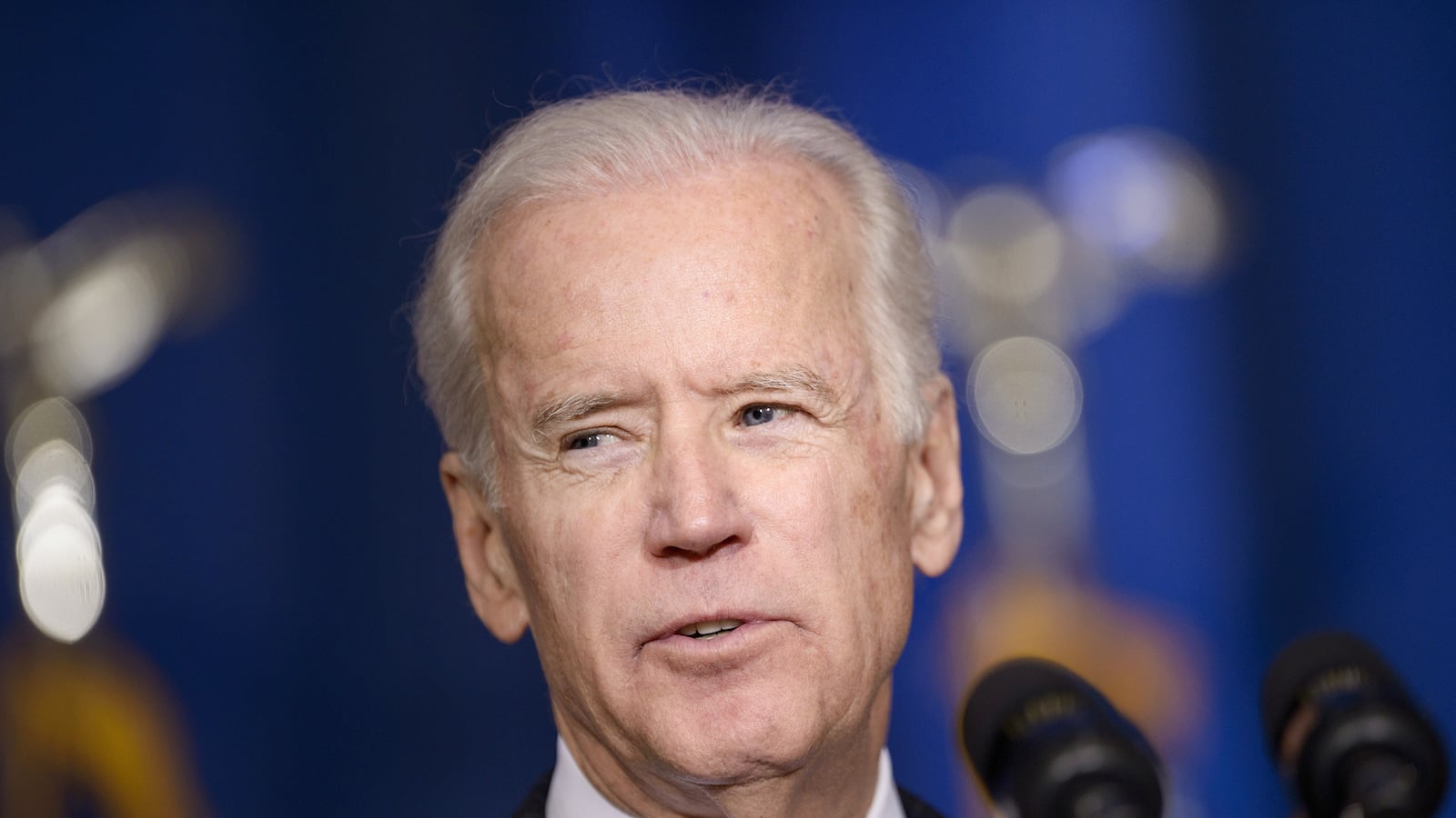 articles/2015/10/19/biden-2016-a-bad-idea-gets-worse/151019-tomasky-biden-tease_an0psu