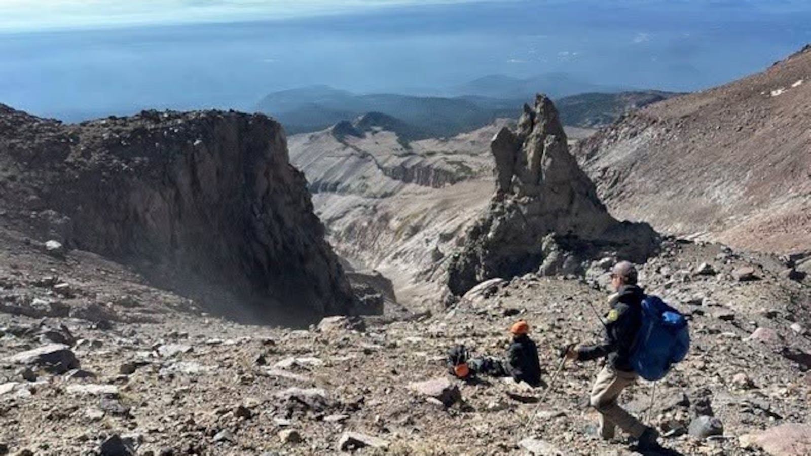 Three lost hikers on Mt Shasta