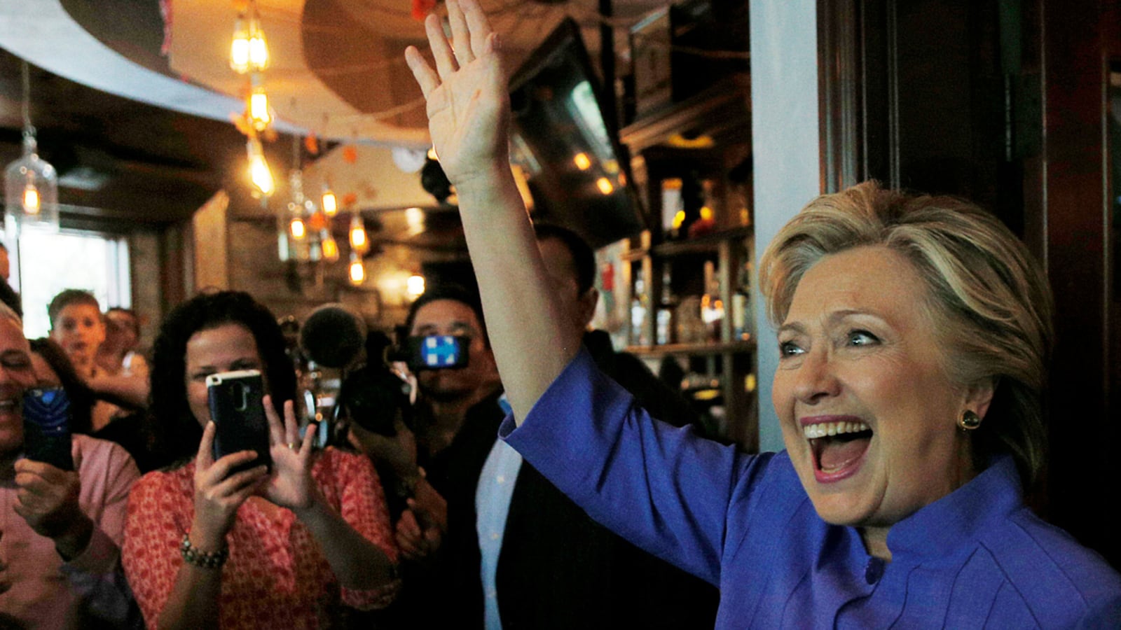 cheats/2016/10/31/poll-clinton-unharmed-by-fbi-news/161031-clinton-unaffected-cheat_vhjk5j