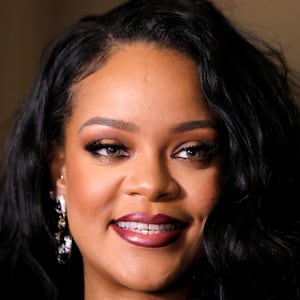 Rihanna arrives at the launch event for her autobiography "Rihanna" at The Solomon R. Guggenheim Museum in New York City, U.S.,October 11, 2019. REUTERS/Andrew Kelly