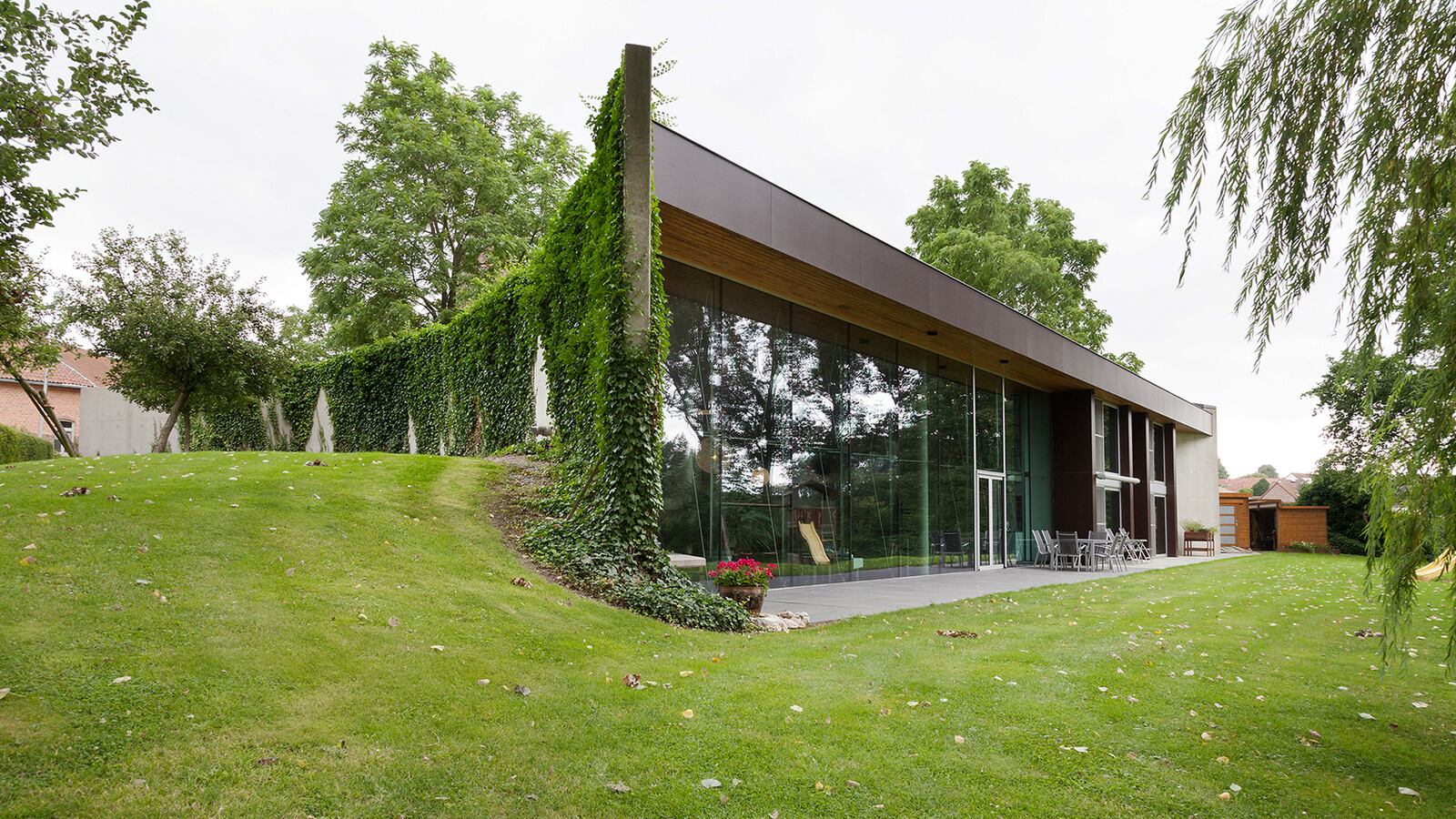 200128-mcnearney-omg-i-want-this-house-01_lkhejv