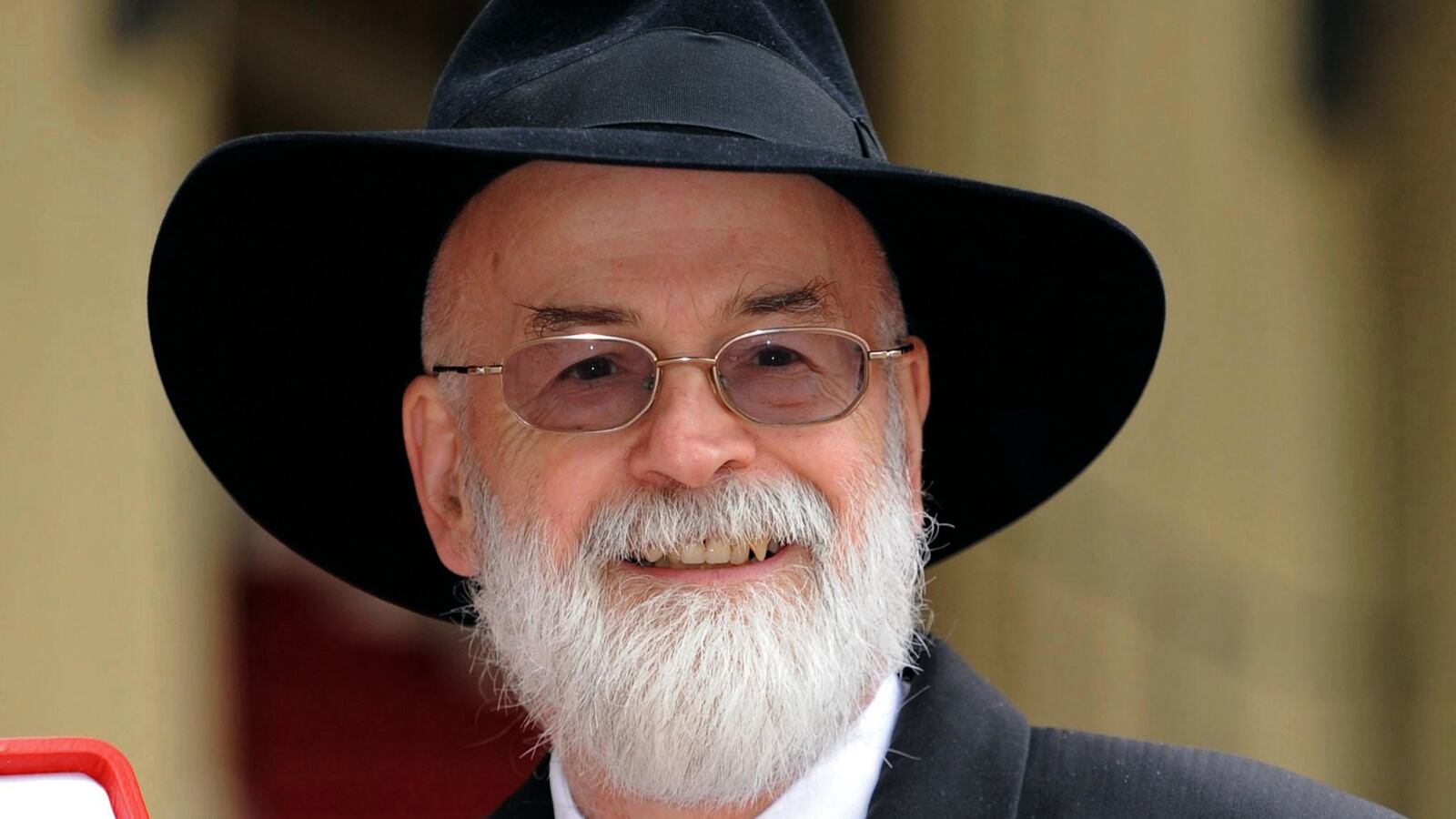 cheats/2015/03/12/fantasy-author-terry-pratchett-dies/150312-Terry-Pratchett-cheat_nhi7ev