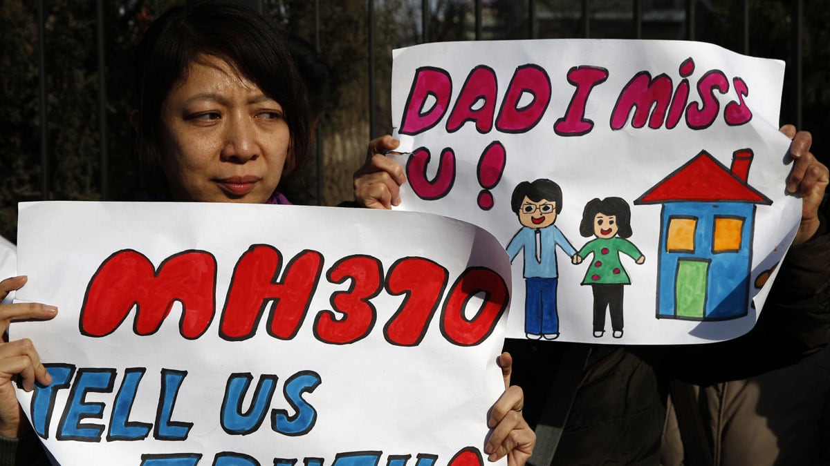 cheats/2016/01/24/metal-chunk-washes-ashore-in-thailand/150309-mh370-cheat_sudmat