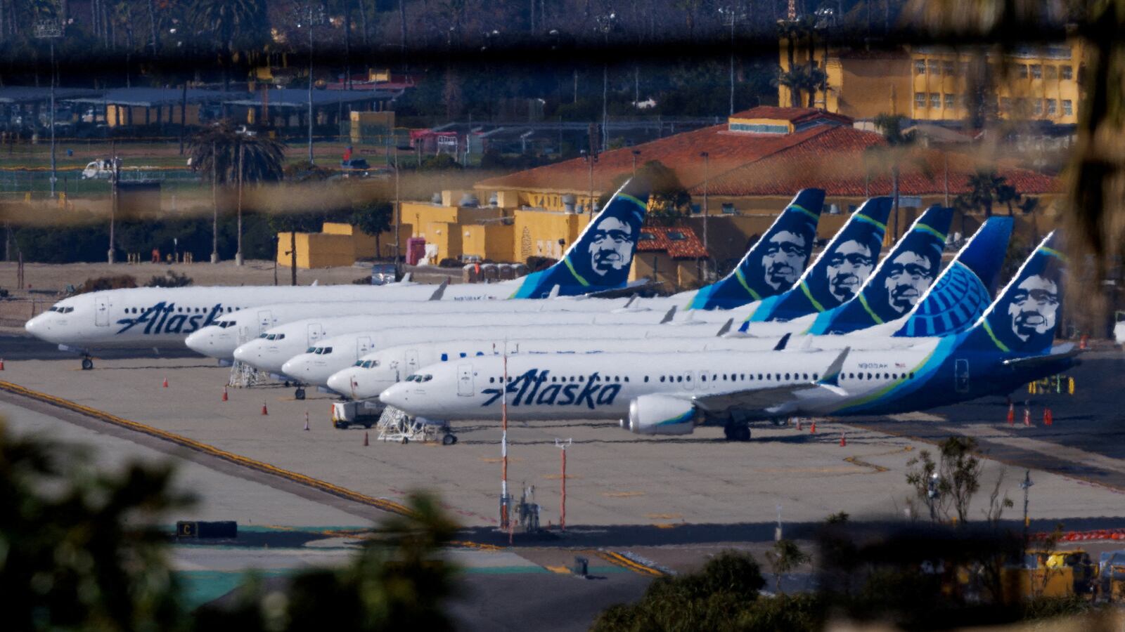 An Alaska Airlines flight turned back to Portland International Airport after passengers reported smelling fumes in the cabin.