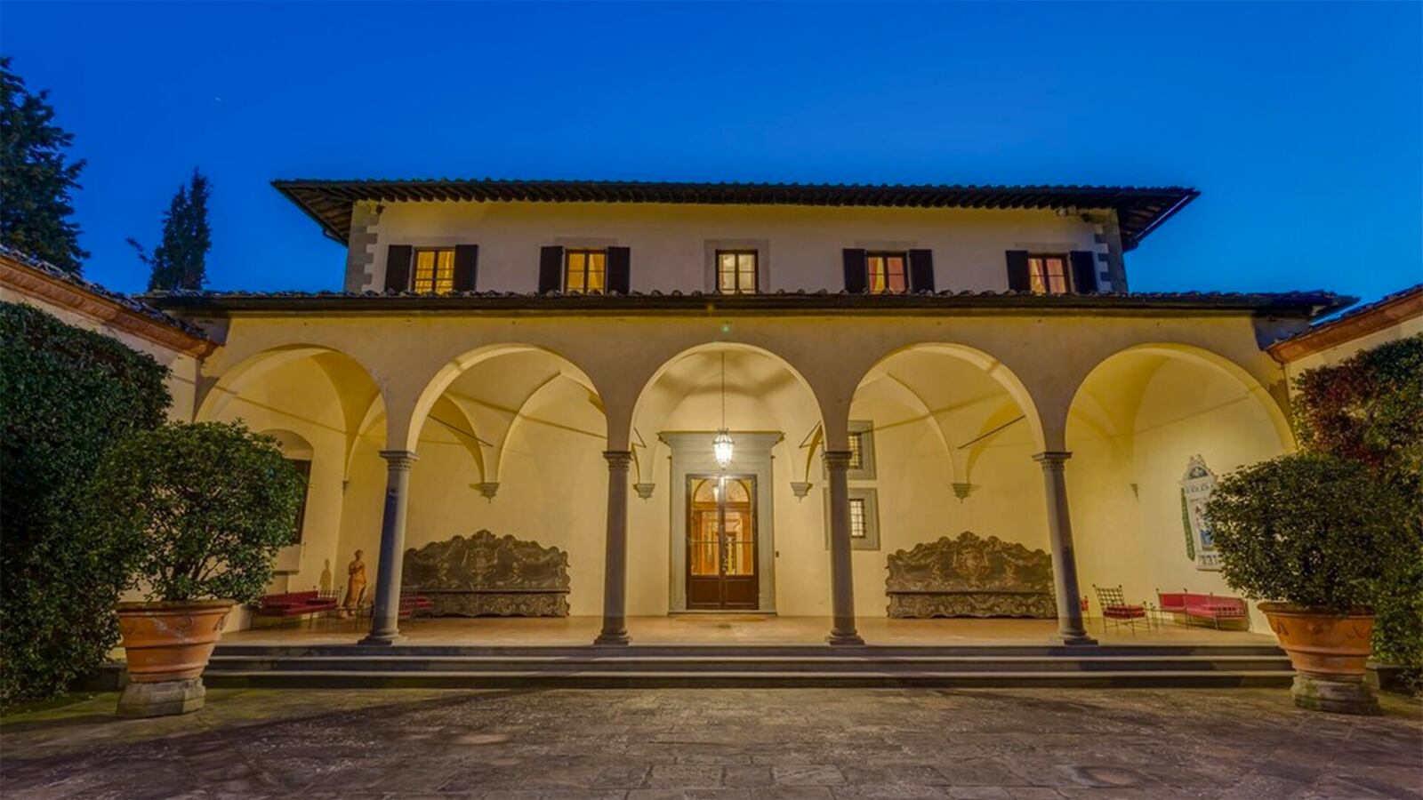 211207-OMG-Florence-01_xddwrs