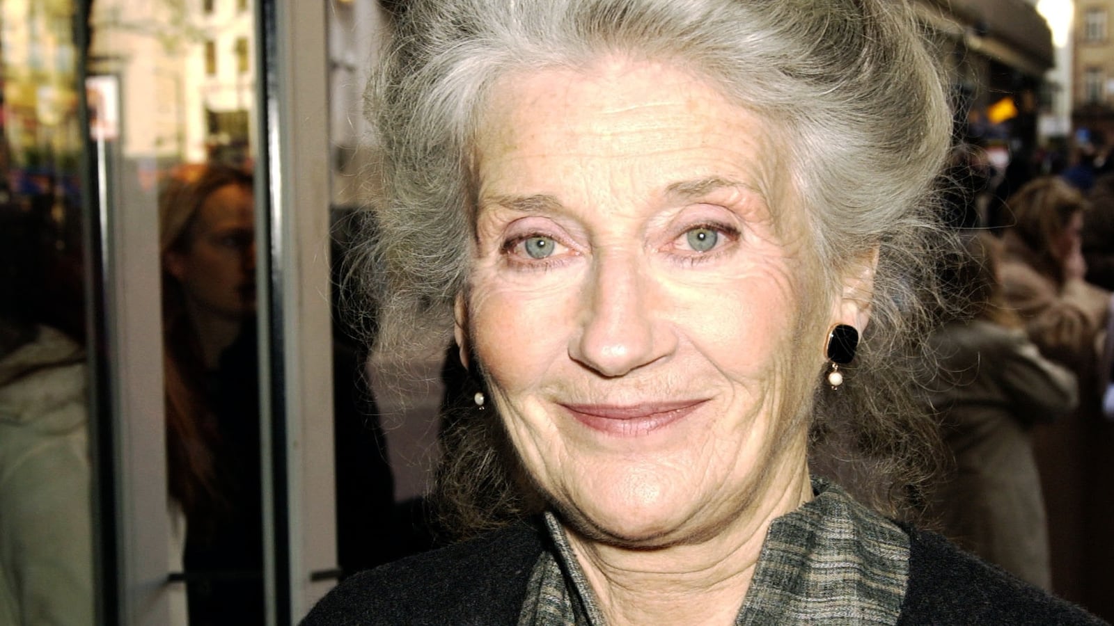 LONDON - FEBRUARY 8: Actress Phyllida Law at the UK Premiere of 'Tooth' at the Odeon cinema, Leicester Square on 8th February 2004, in London. (Photo by Dave Benett/Getty Images).