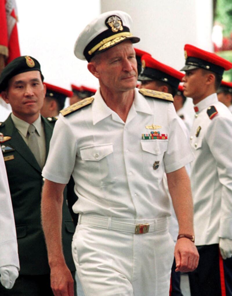 articles/2008/11/29/my-brush-with-obamarsquos-top-spook/buckley-dennis-blair-480_iqsagl