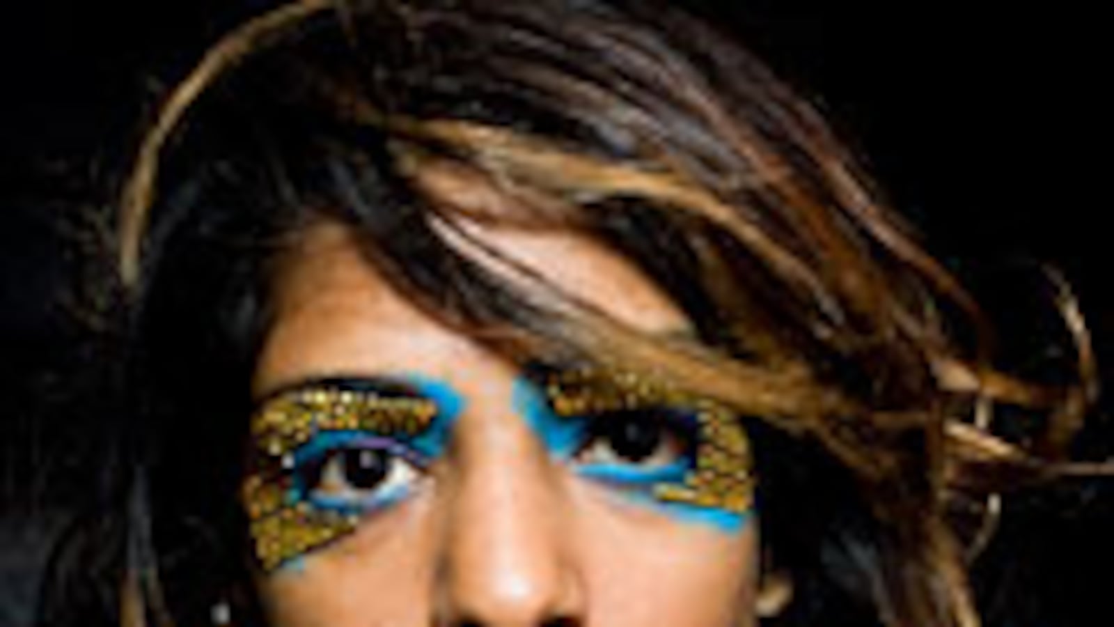 articles/2009/01/30/mia-goes-to-war/toure-mia_5957_iumtgt