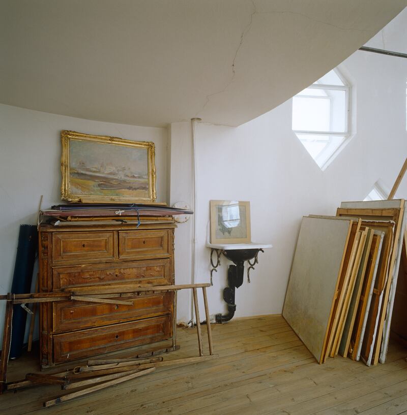 galleries/2013/03/22/omg-i-want-this-house-moscow-photos/130321-omghouse5_xzg3z4