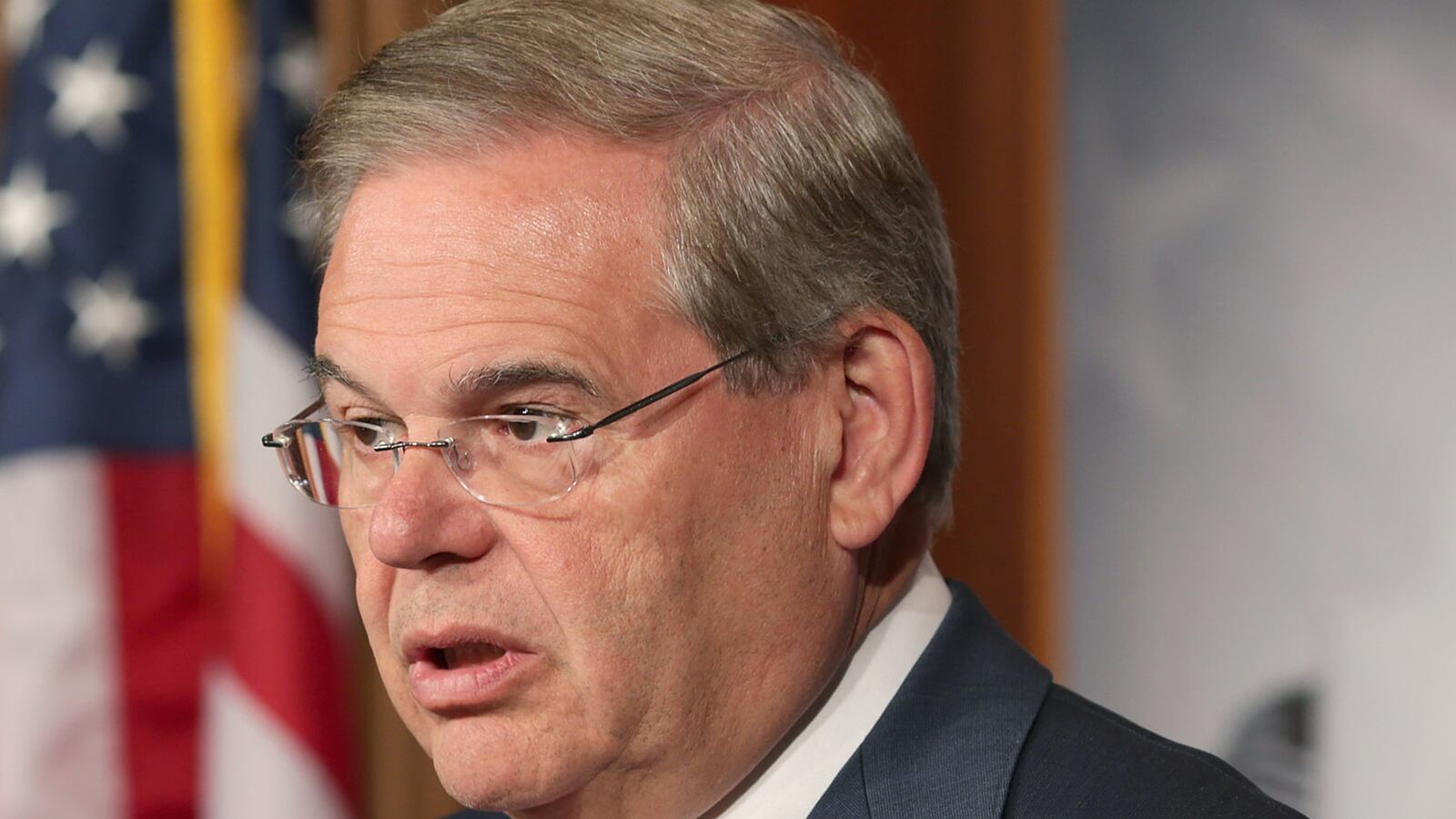 cheats/2014/01/31/menendez-set-up-legal-defense-fund/140131-menendez-cheat_c27ryj