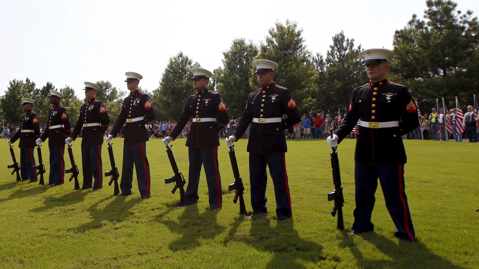 cheats/2015/08/19/muslims-lead-chattanooga-donations/150819-chattanooga-cheat_hibmv6