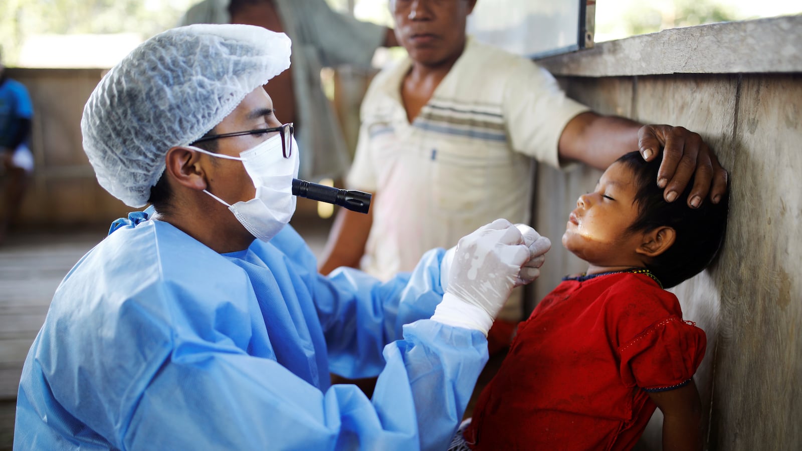 2021-11-02T111049Z_325811097_RC219Q93K3TH_RTRMADP_3_HEALTH-CORONAVIRUS-PERU-INDIGENOUS_lf1cao