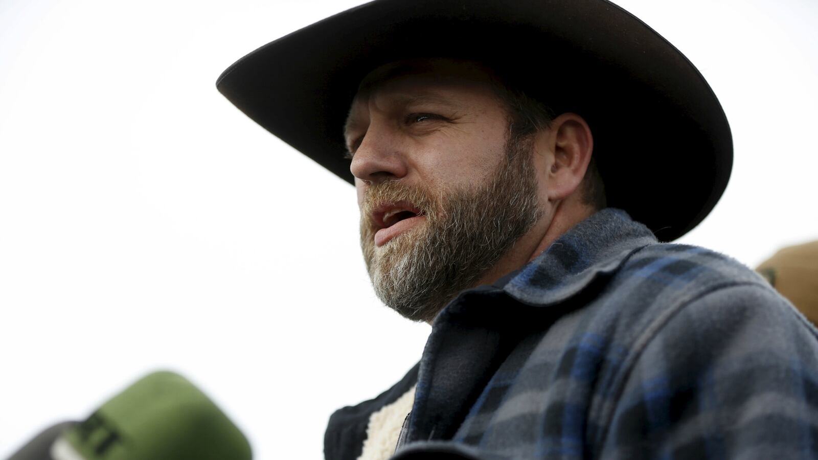 cheats/2016/01/13/oregon-militants-to-announce-leaving/160105-ammon-bundy-cheat_lhlnzt