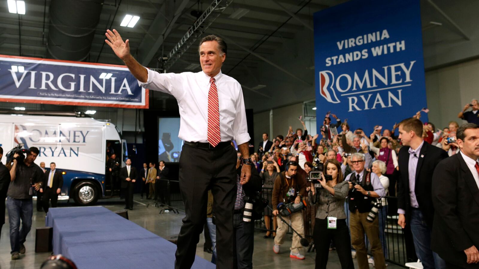 cheats/2012/11/05/gallup-poll-mitt-and-obama-tied/romney-late-ad-spending-spree-warren-tease_csmvty