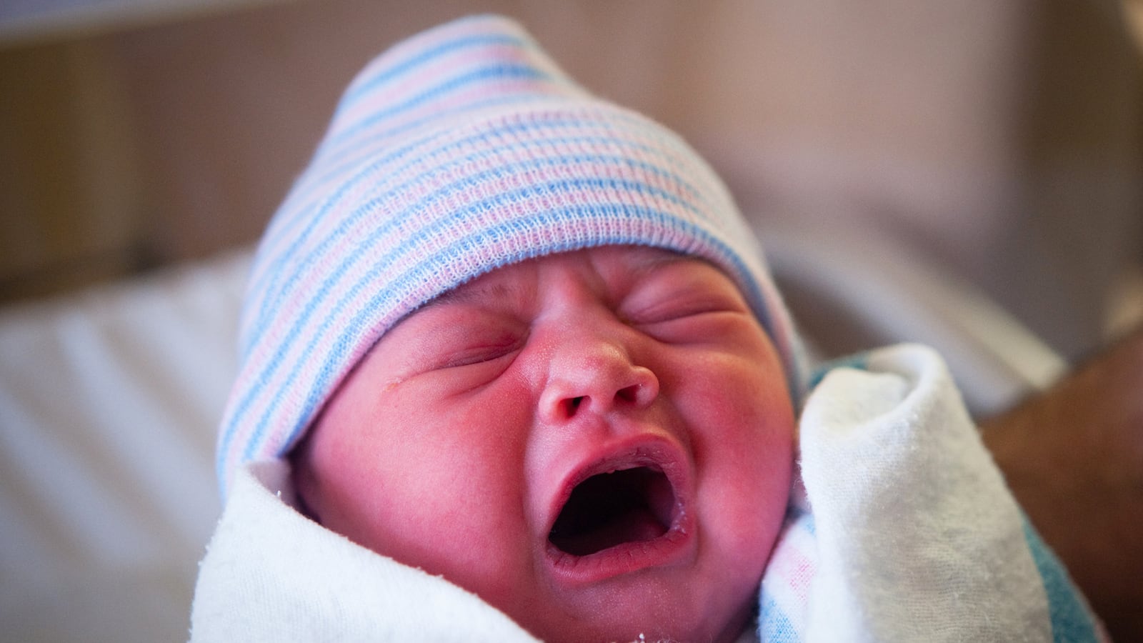 articles/2012/12/03/is-less-sex-or-more-abortion-to-blame-for-fall-in-u-s-birth-rate/declining-us-birth-rate-sepkowitz_cu9swm