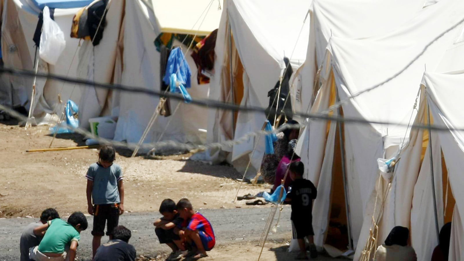 articles/2011/07/01/turkey-s-haunted-and-dangerous-syrian-border/syria-border-melik_bilahz