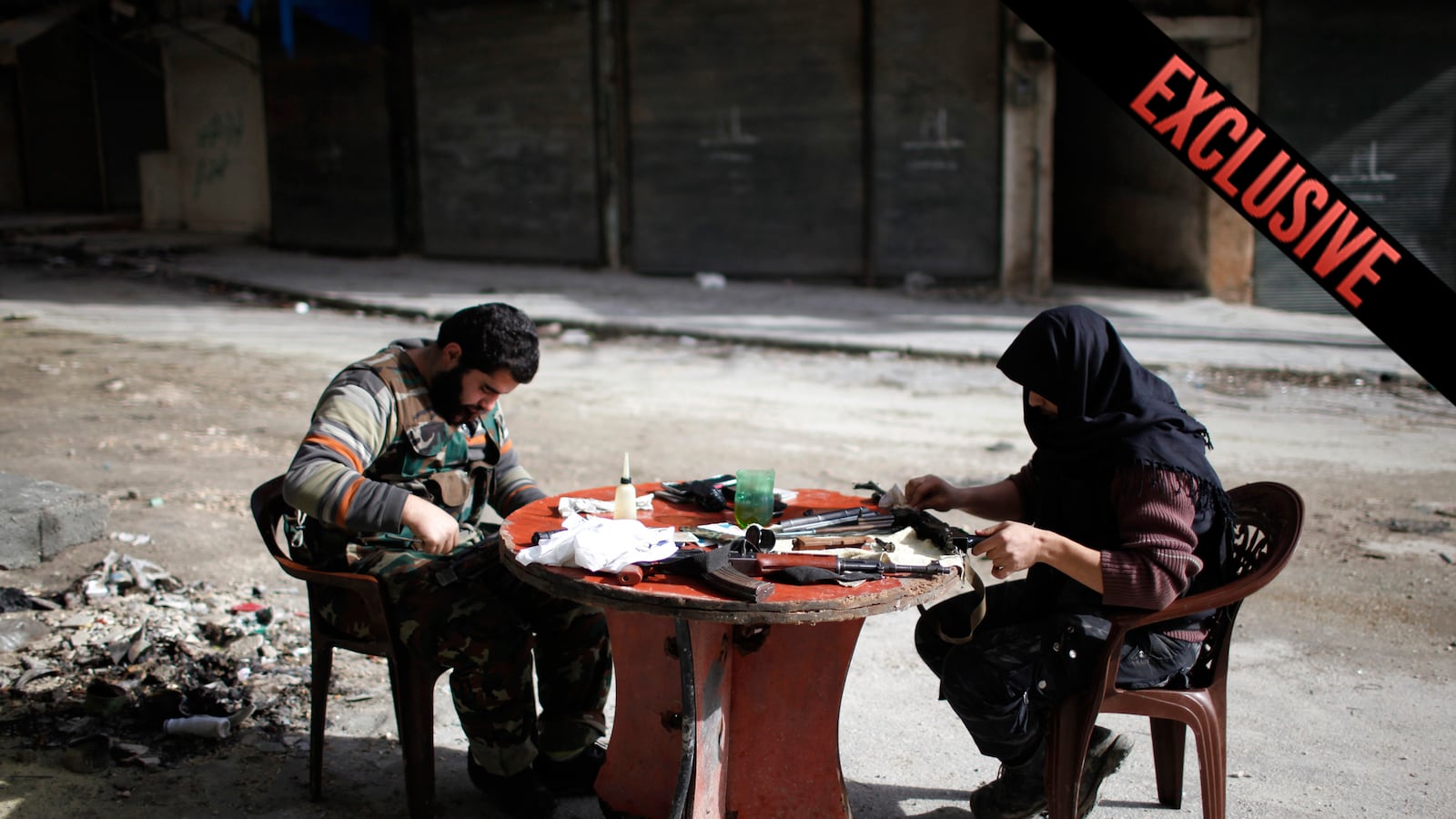 articles/2013/09/13/dining-with-al-qaeda/130912-day-syria-tease_zyailn