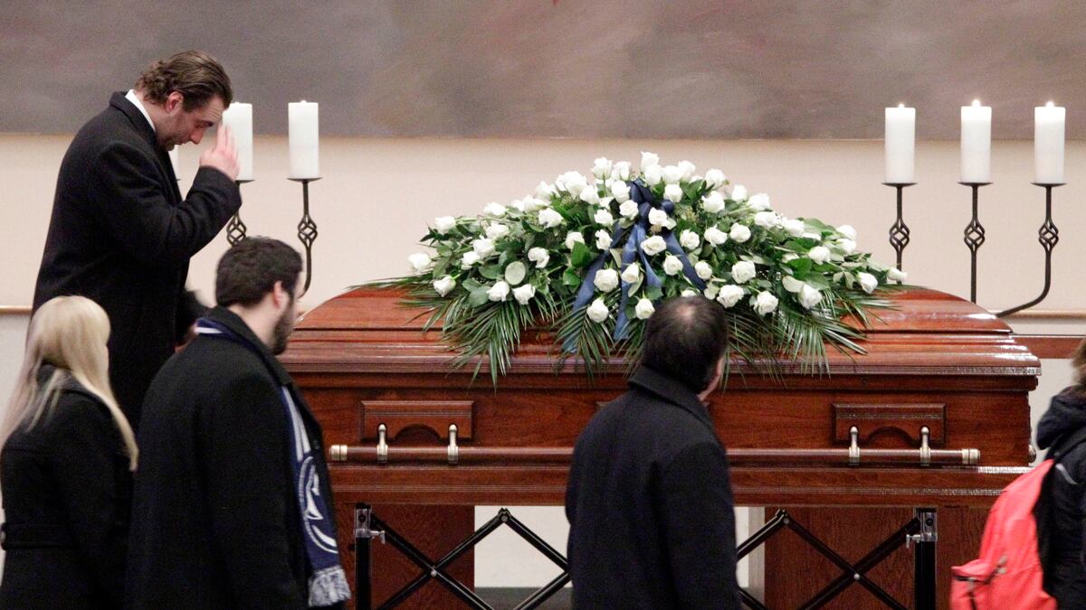 cheats/2012/01/25/joe-paterno-to-be-buried-today/joe-paterno-burial-penn-state-cheat_c9rqh6