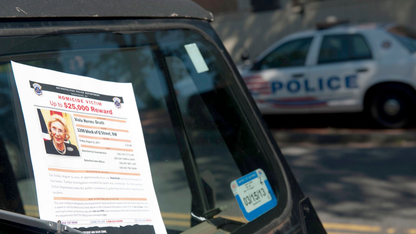 articles/2011/11/18/georgetown-socialite-viola-drath-killed-by-assassin-husband-claims/albrecht-muth-cheat_bdj2gx