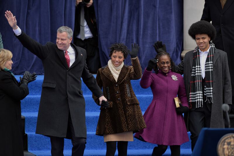 articles/2014/01/02/chirlane-mccray-and-chiara-de-blasio-wear-nanette-lepore-to-bill-de-blasio-inauguration/140102-chiara-de-blasio-cheat_si7nbz