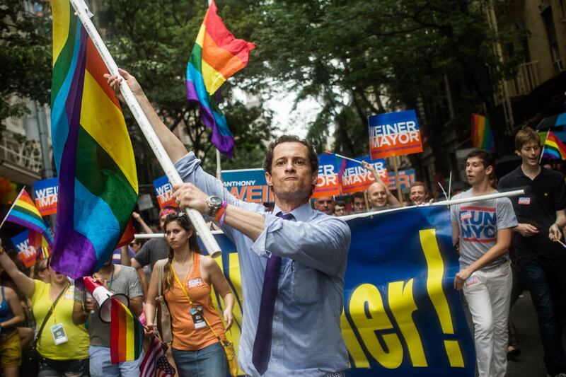 galleries/2013/06/30/celebrate-america-s-gay-pride-parades-photos/130630-gay-pride-update2_z7qrfh