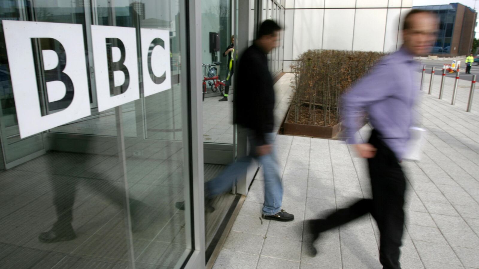 cheats/2012/10/22/bbc-editor-quits-over-abuse-scandal/bbc-scandal-cheat_eyh4gx