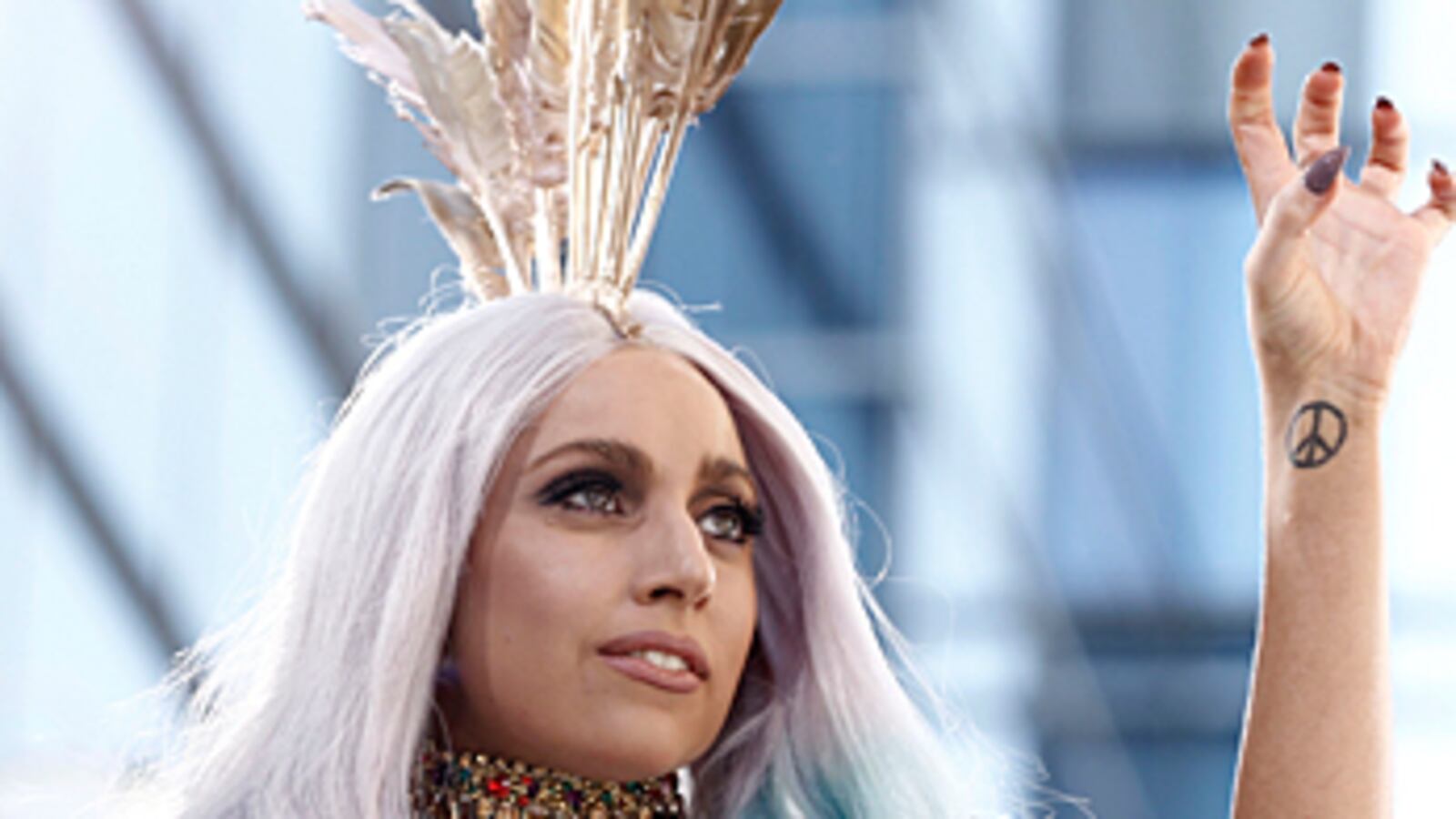 cheats/2011/05/13/lady-gaga-breaks-up-with-boyfriend/lady-gaga-4_cdtqpc