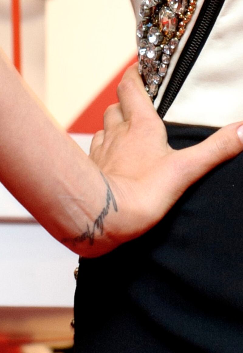 galleries/2012/09/05/kate-moss-to-gisele-bundchen-tattoos-guess-the-model-s-tattoos-photos/model-tattoos-donaldson-close_xuhf7b