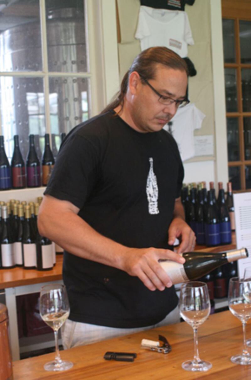 galleries/2010/10/14/annual-harvest-at-channing-daughters-winery/menin-wine-harvest-4_dztnwc