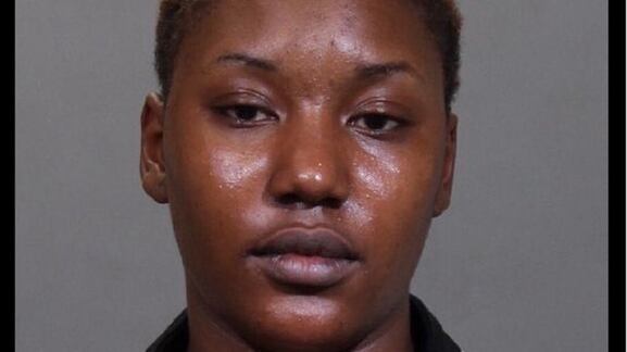 FkcaVAVVQAAs4_N_snzuek