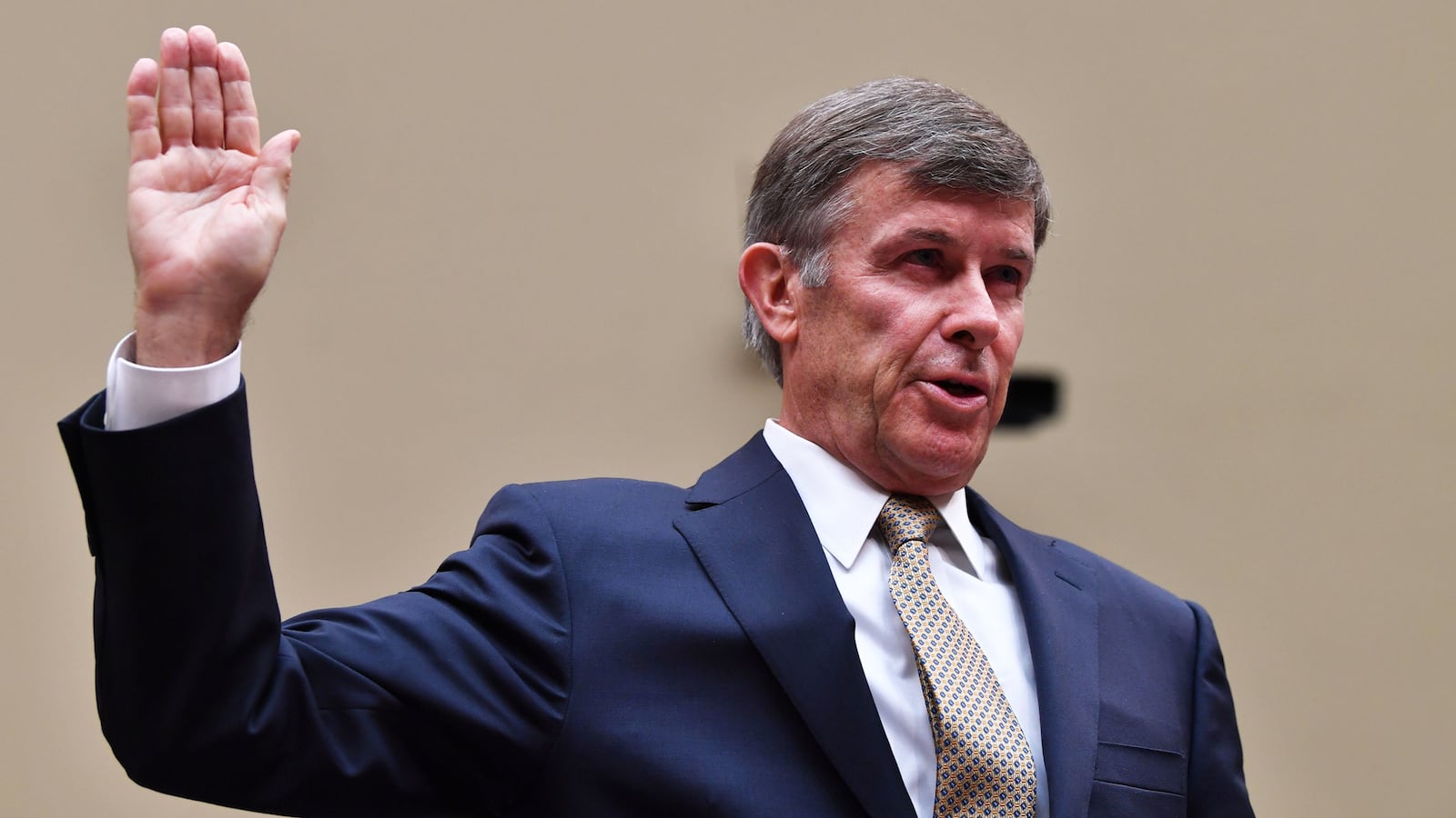 190926-Carlson-Maguire-tease_ppptzq