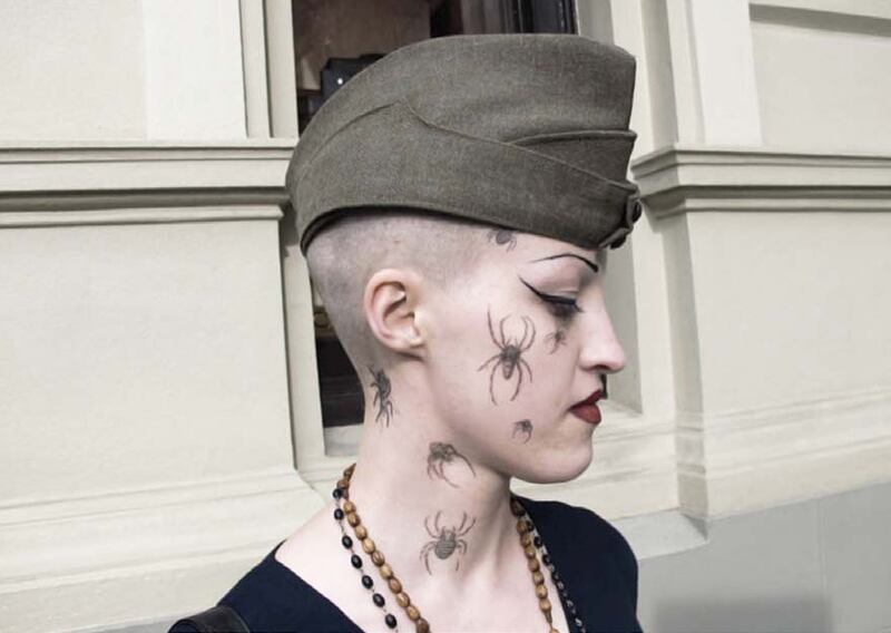 galleries/2013/04/26/explore-global-street-style-in-face-hunter-s-new-book-photos/face-hunter5_gd04mw