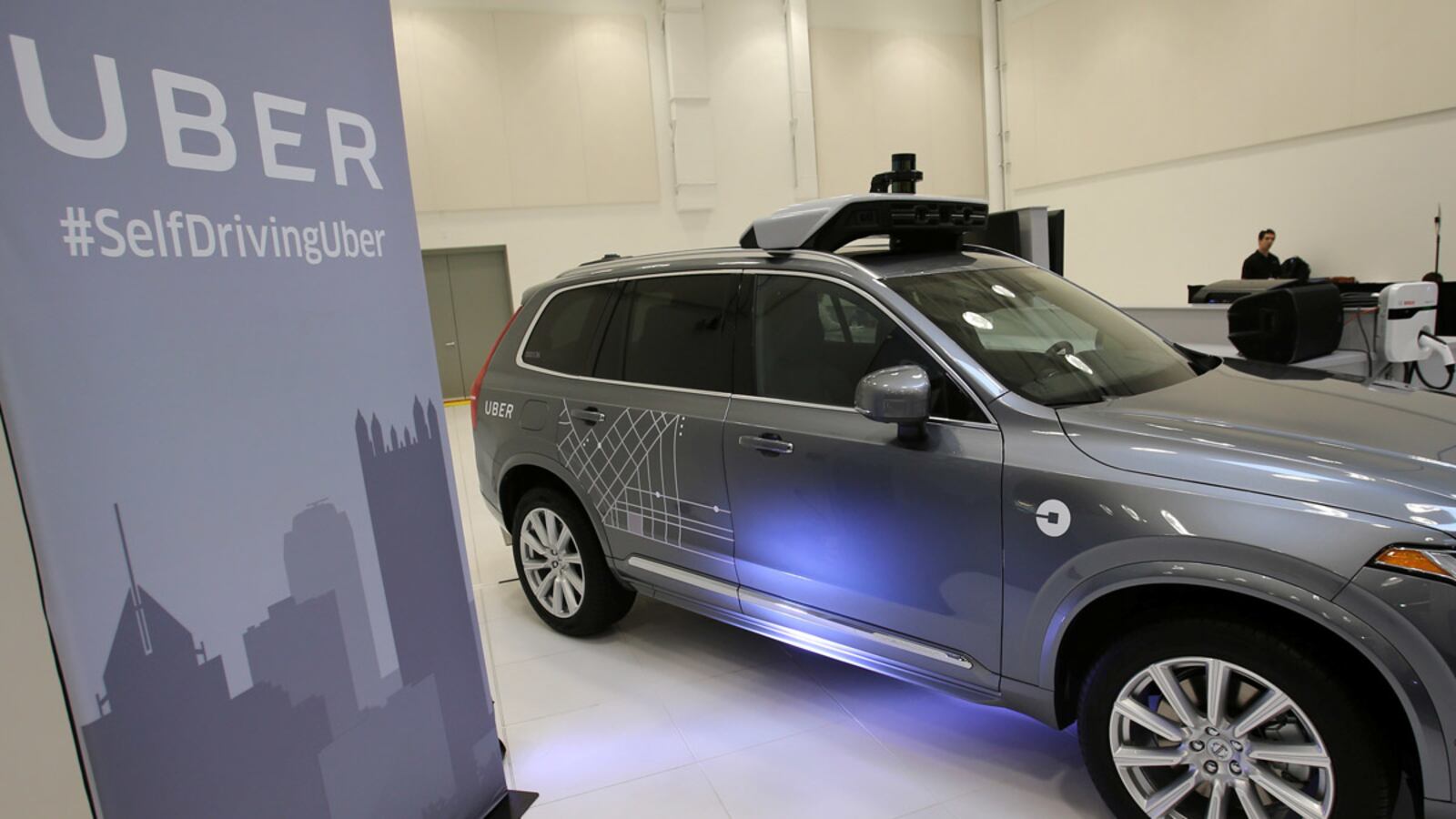 cheats/2016/12/14/self-driving-ubers-arrive-in-san-fran/161214-uber-sef-driving-cheat_ri5uby