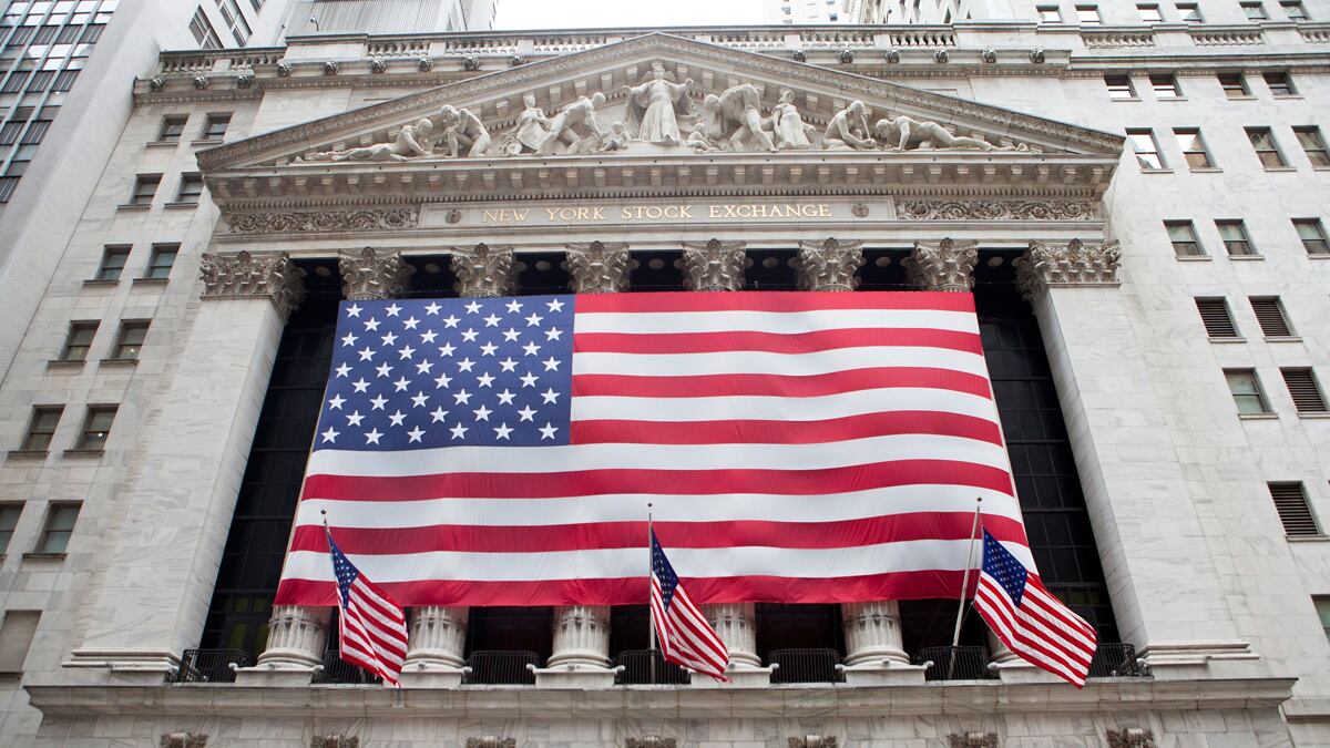 articles/2011/10/12/new-america-foundation-economic-plan-three-steps-to-save-the-world/new-america-report-sessions_julmzw