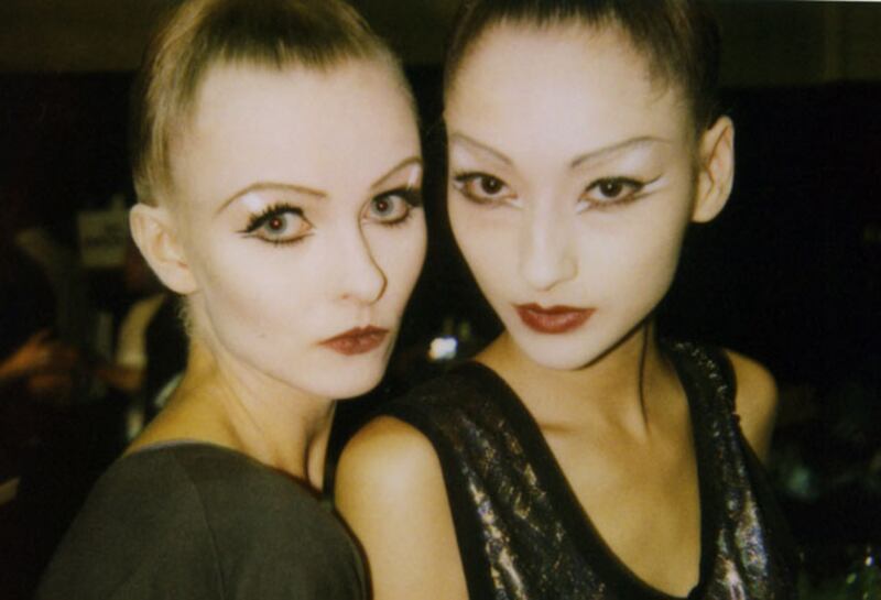 galleries/2009/09/22/backstage-beauty/gates-backstage-beauty-12_px7gwr