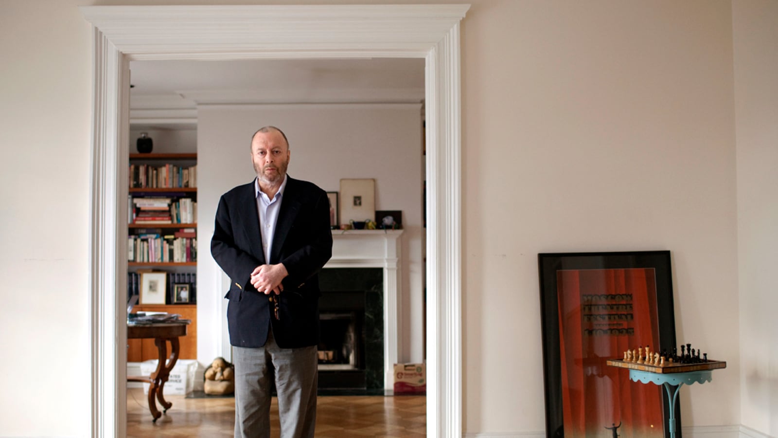 articles/2011/12/17/remembering-the-real-genius-of-christopher-hitchens-not-the-caricature/hitchens-siegel_fd5agj