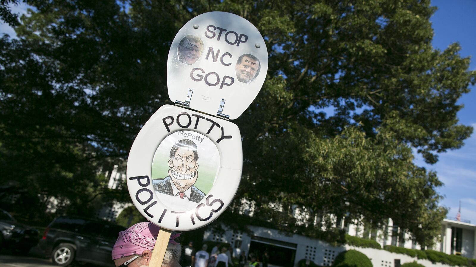 articles/2016/05/23/transgender-panic-isn-t-hate-it-s-ignorance/160522-michaelson-trans-panic-tease_pfxypt