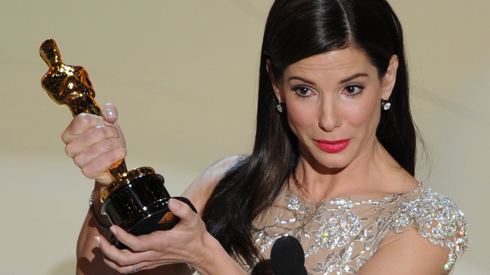 Sandra Bullock gives her acceptance speech at the 82nd Academy Awards