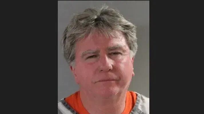 c7f3bce4-521f-47b3-8bf6-9de01cb5b256-kevinmonahan_1_ifwppf